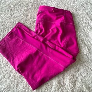 Pink Magenta Athleta Cropped Leggings